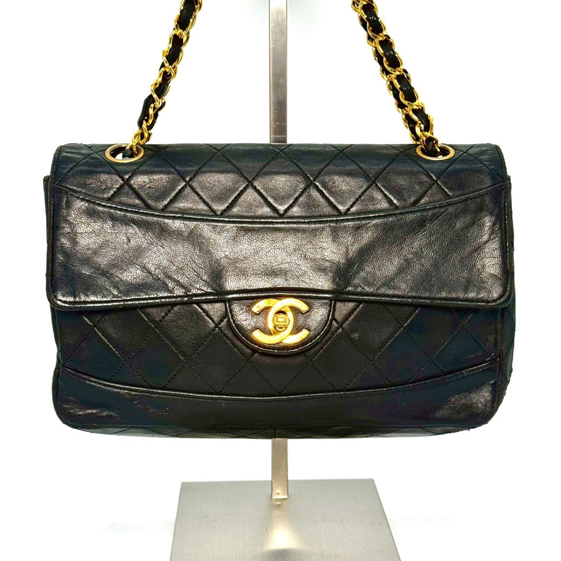 CHANEL Matelasse Lambskin Chain Shoulder Bag with Turnlock and Single Flap, Black, 1485545