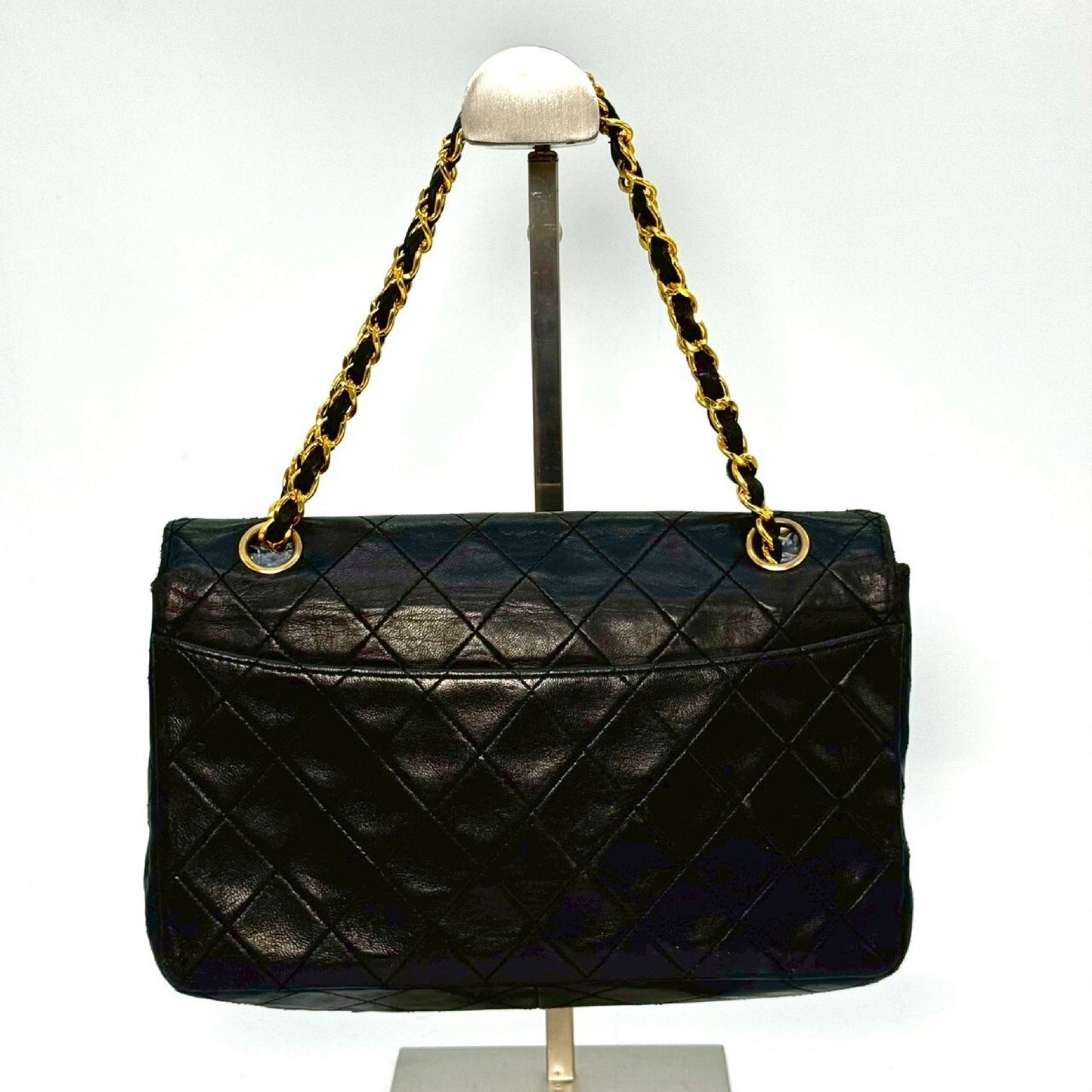 CHANEL Matelasse Lambskin Chain Shoulder Bag with Turnlock and Single Flap, Black, 1485545