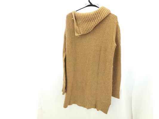 CELINE Phoebe Period ◎ CELINE Cashmere Knit Tunic with Gold Buttons
