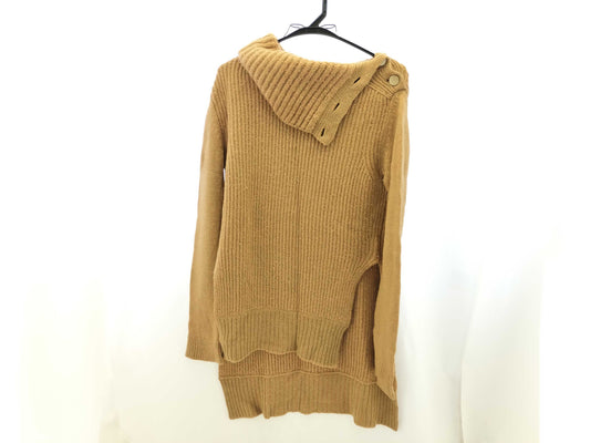 CELINE Phoebe Period ◎ CELINE Cashmere Knit Tunic with Gold Buttons