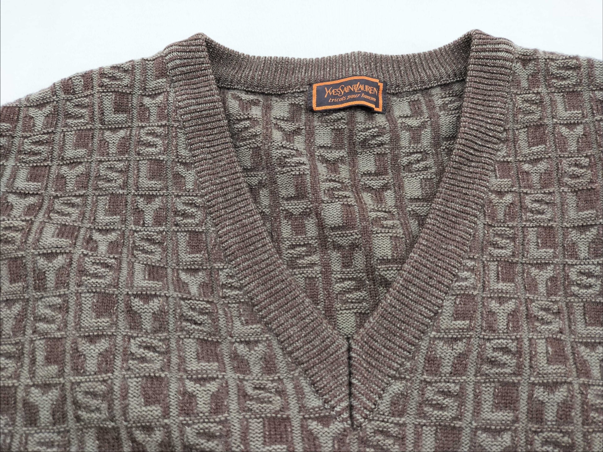 Yves Saint Laurent Yves Saint Laurent logo knit top