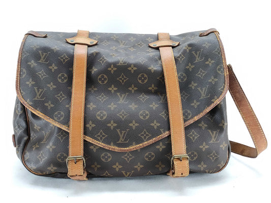 LOUIS VUITTON Monogram Saumur 43 M42252 Monogram Shoulder Bag