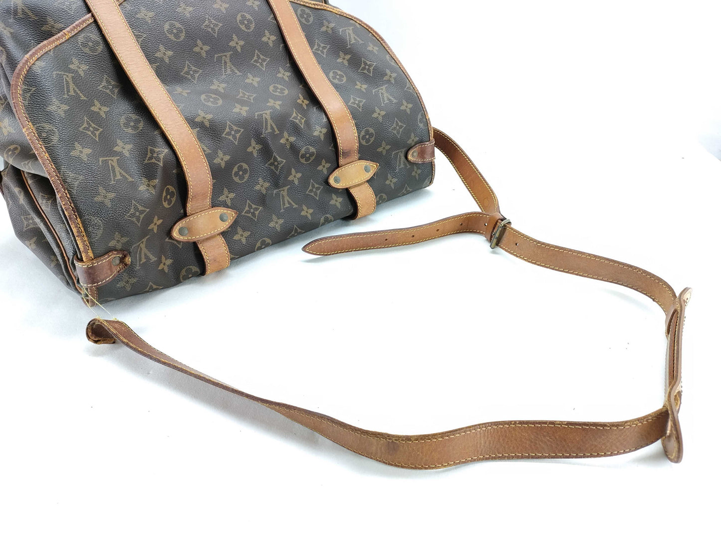 LOUIS VUITTON Monogram Saumur 43 M42252 Monogram Shoulder Bag