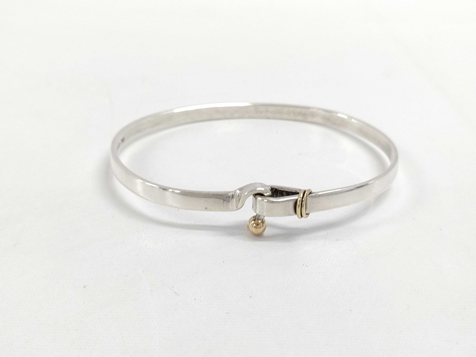 Tiffany & Co. TIFFANY Hook and Eye Bangle Bracelet, 925/750, 12.1g, Bracelet/Bangle