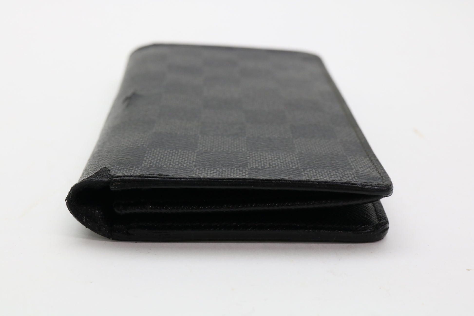 LOUIS VUITTON Damier Graphite Brazza Wallet