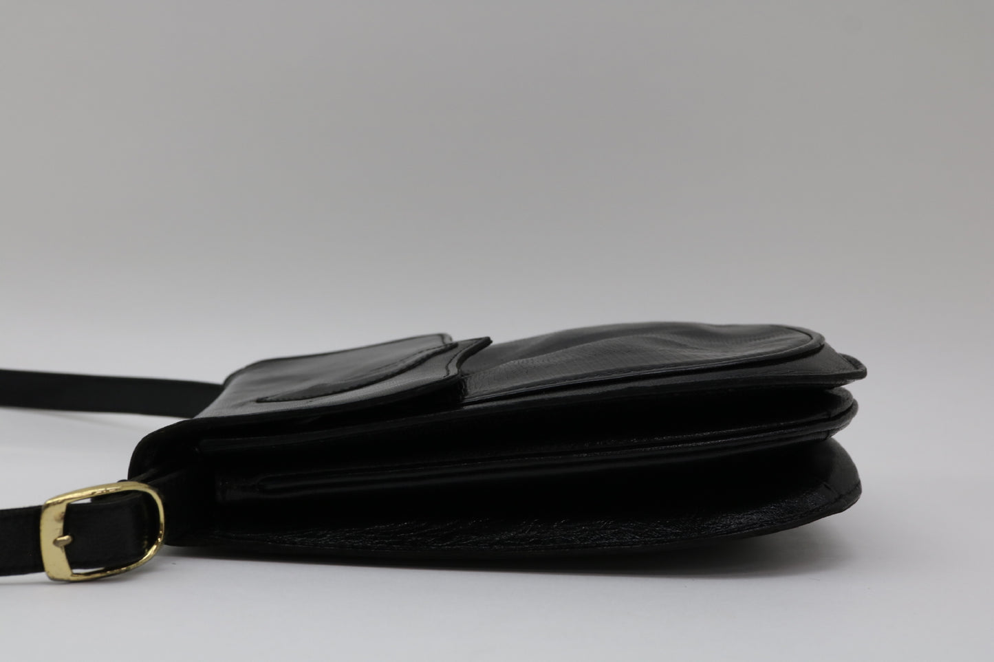 Yves Saint Laurent Lizard Shoulder Bag