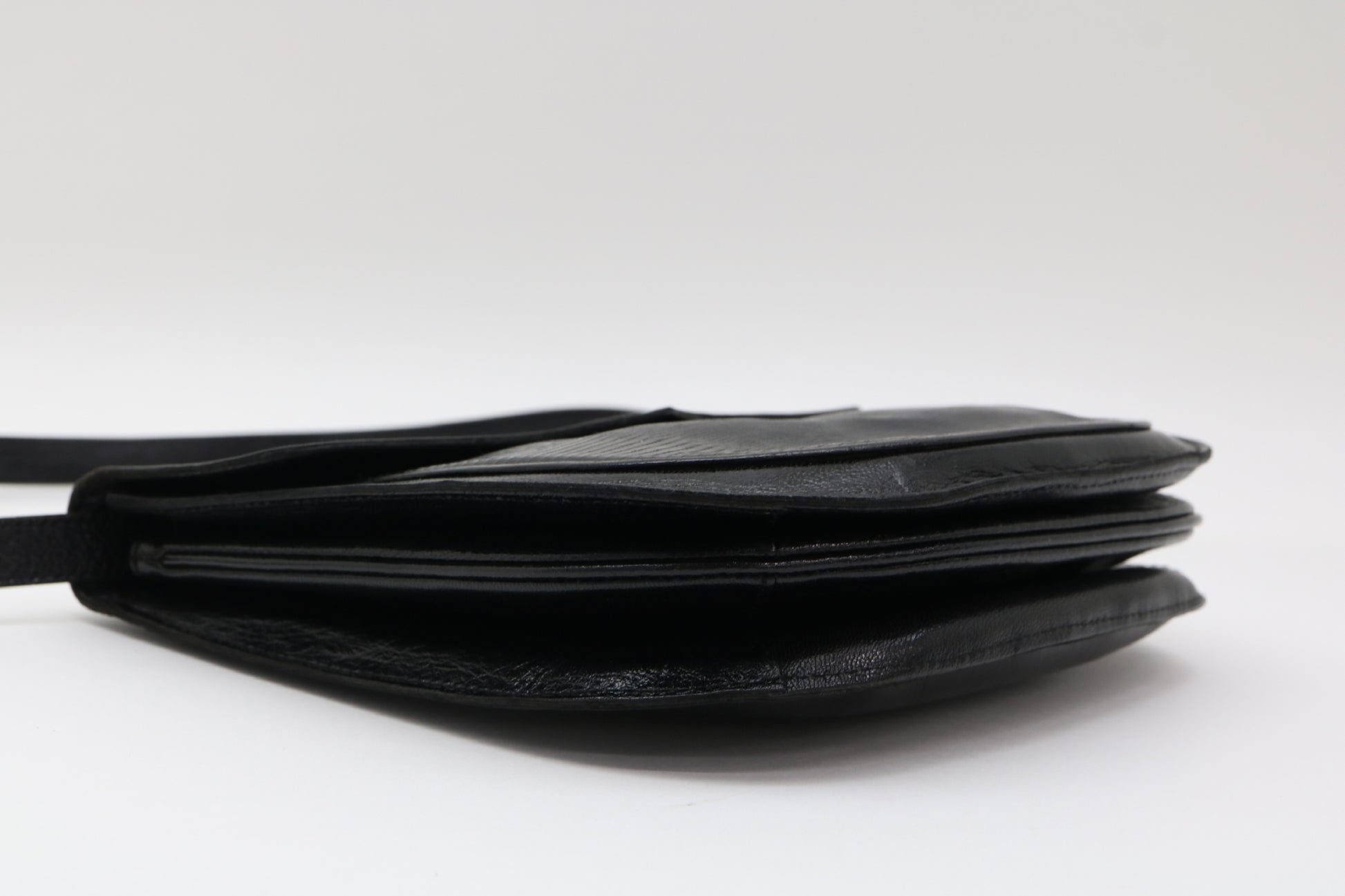 Yves Saint Laurent Lizard Shoulder Bag