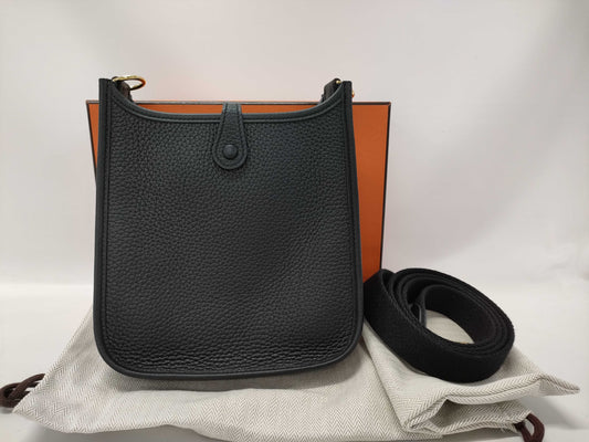 HERMES Evelyn TPM Taurillon Clemence Black GP U Stamp Shoulder Bag