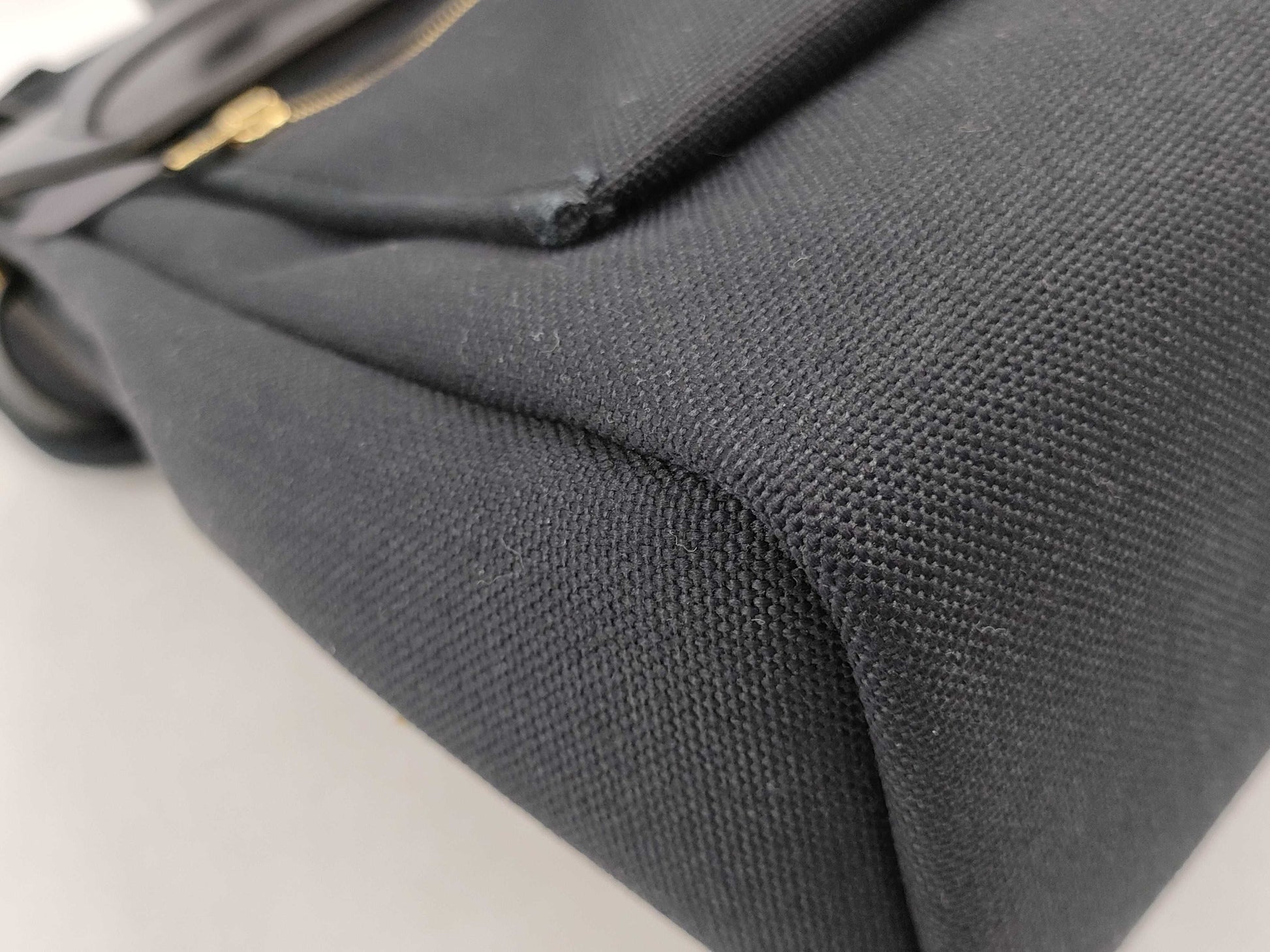 HERMES Airbag Zip 31PM Toile Officier Vache Hunter Black GP Z Stamp Handbag