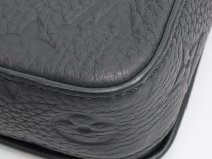 LOUIS VUITTON Taurillon Monogram S-Lock Vertical Wearable Wallet M81524 RFID-enabled Shoulder Bag
