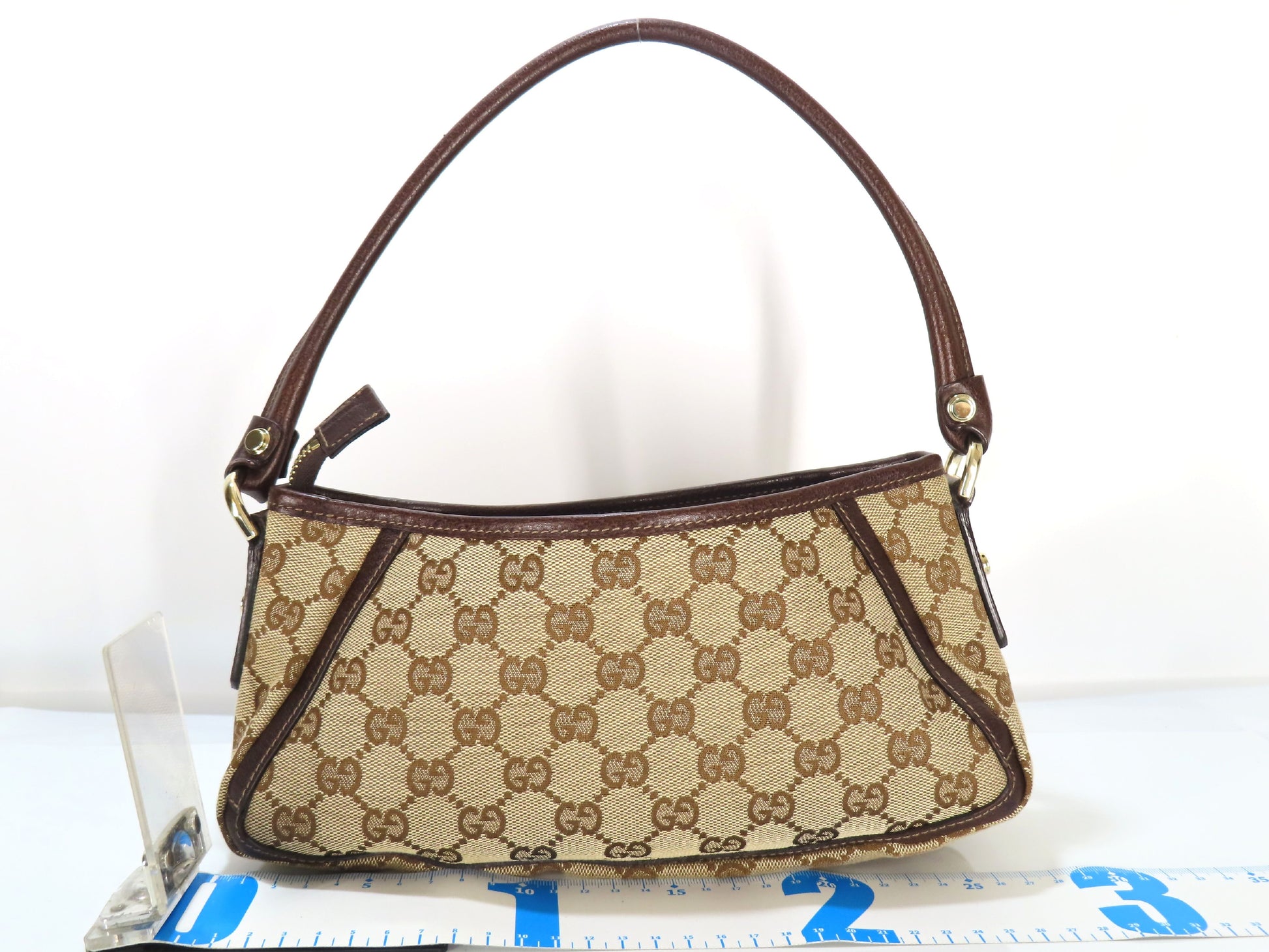 GUCCI GG Canvas Abbey Handbag One-Shoulder Accessory Pouch Pouch