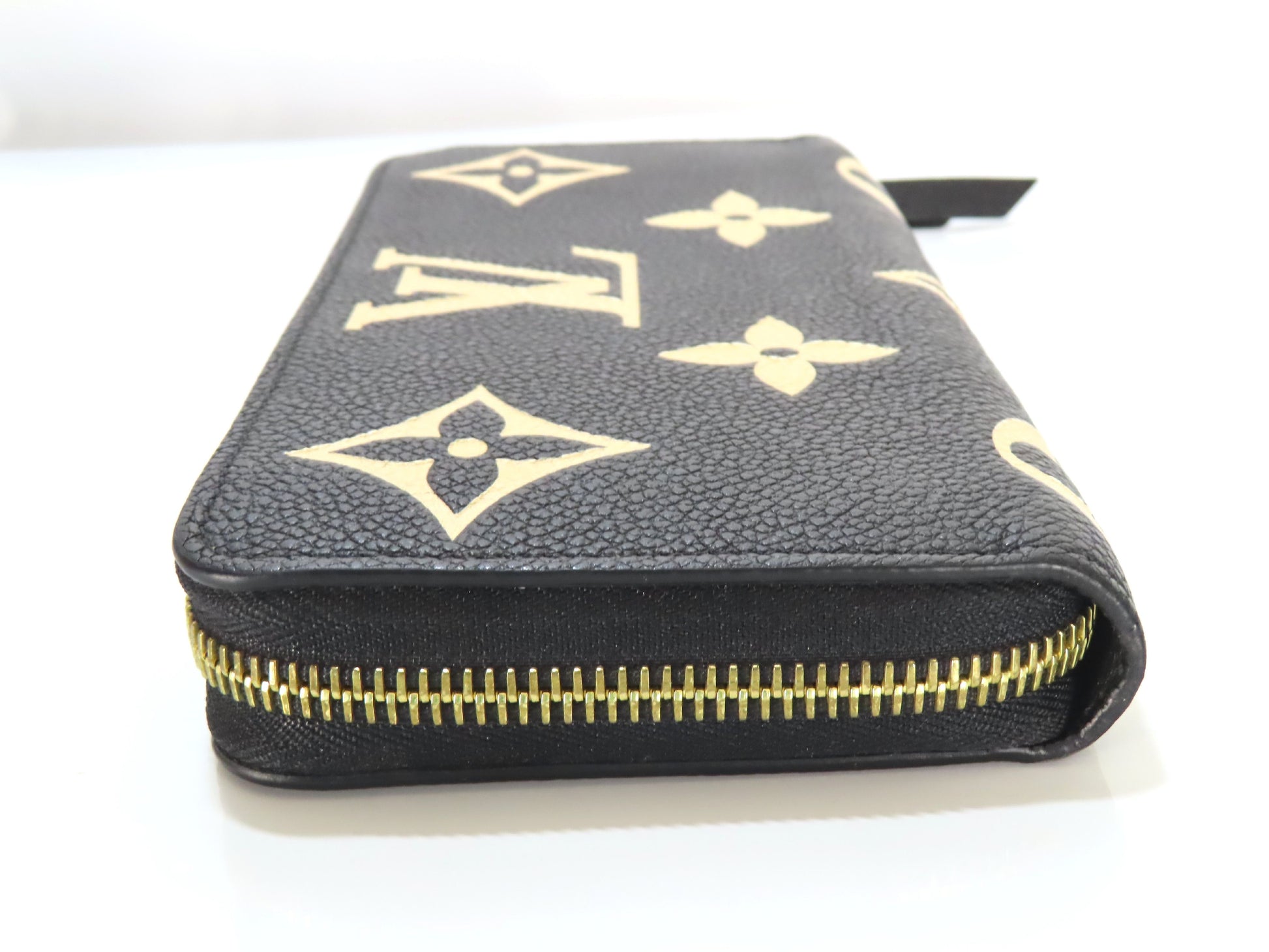 LOUIS VUITTON Monogram Empreinte Louis Vuitton Monogram Empreinte Zippy Wallet