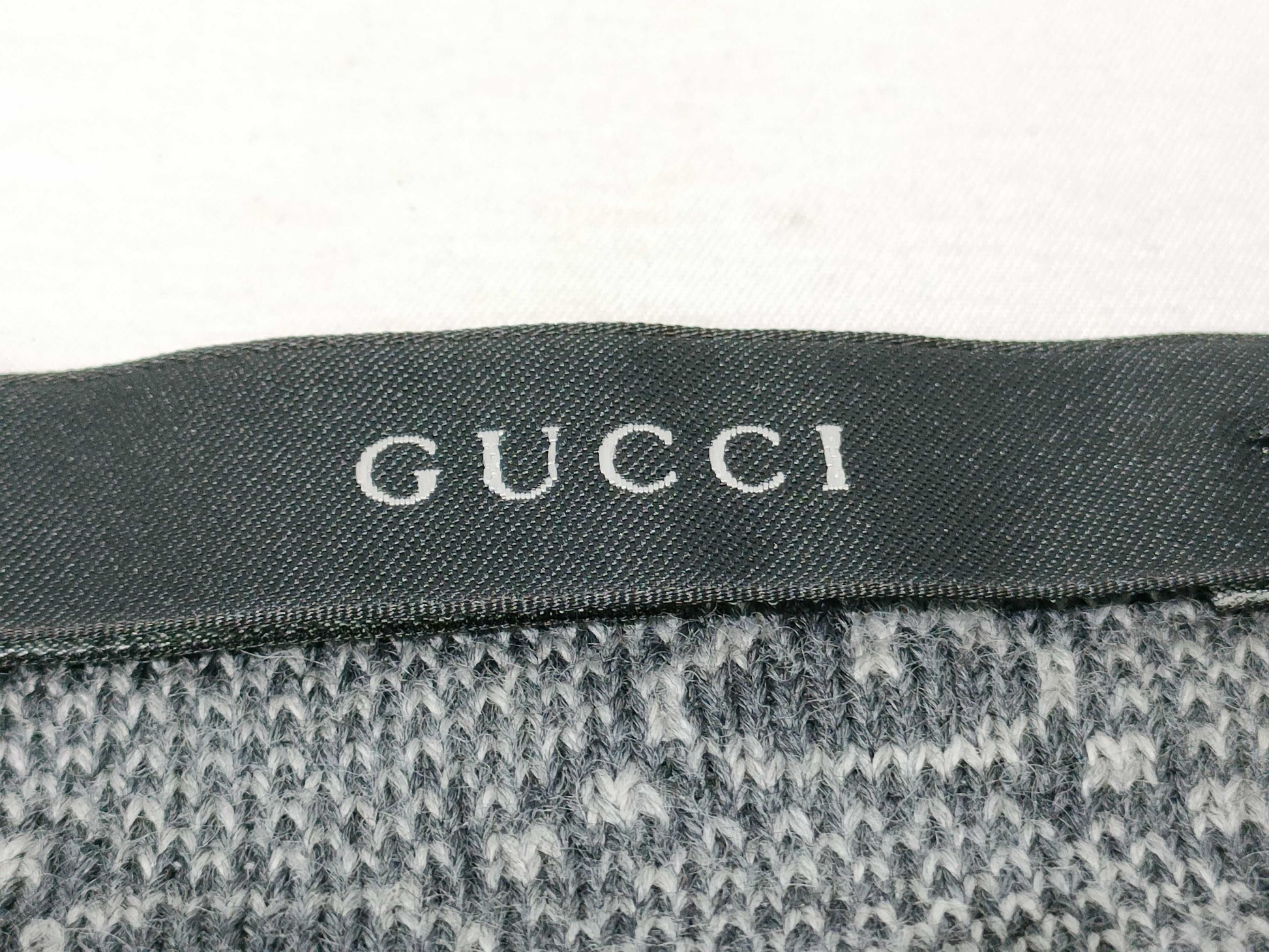 GUCCI Gucci scarf with box Other accessories