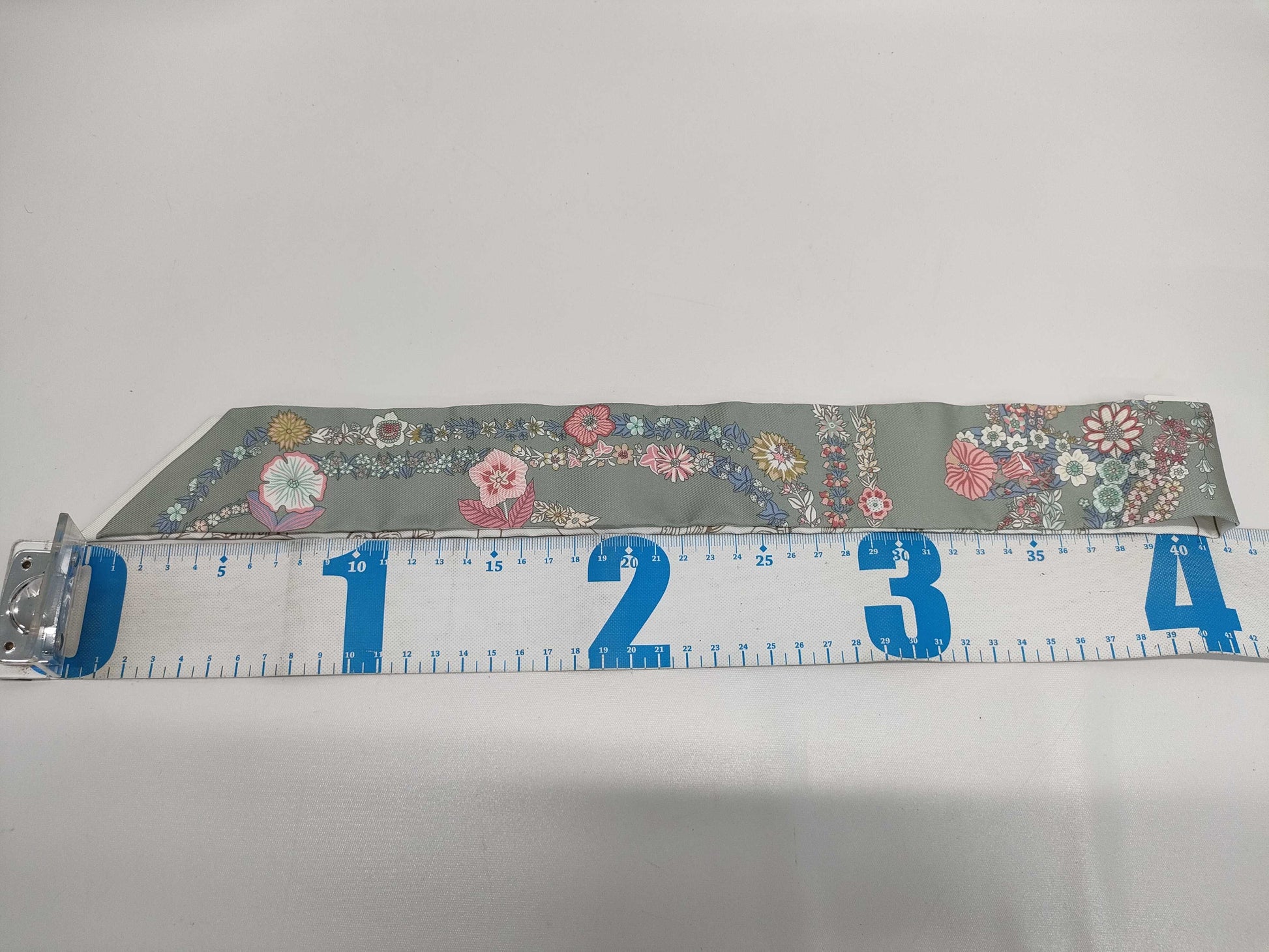 HERMES Twilly "Bride de Gala en Fleur & Eyeliner" Scarf