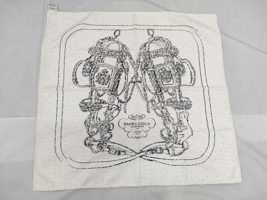 HERMES Carré 70 English Embroidery Brides de Gala en Desordre Scarf