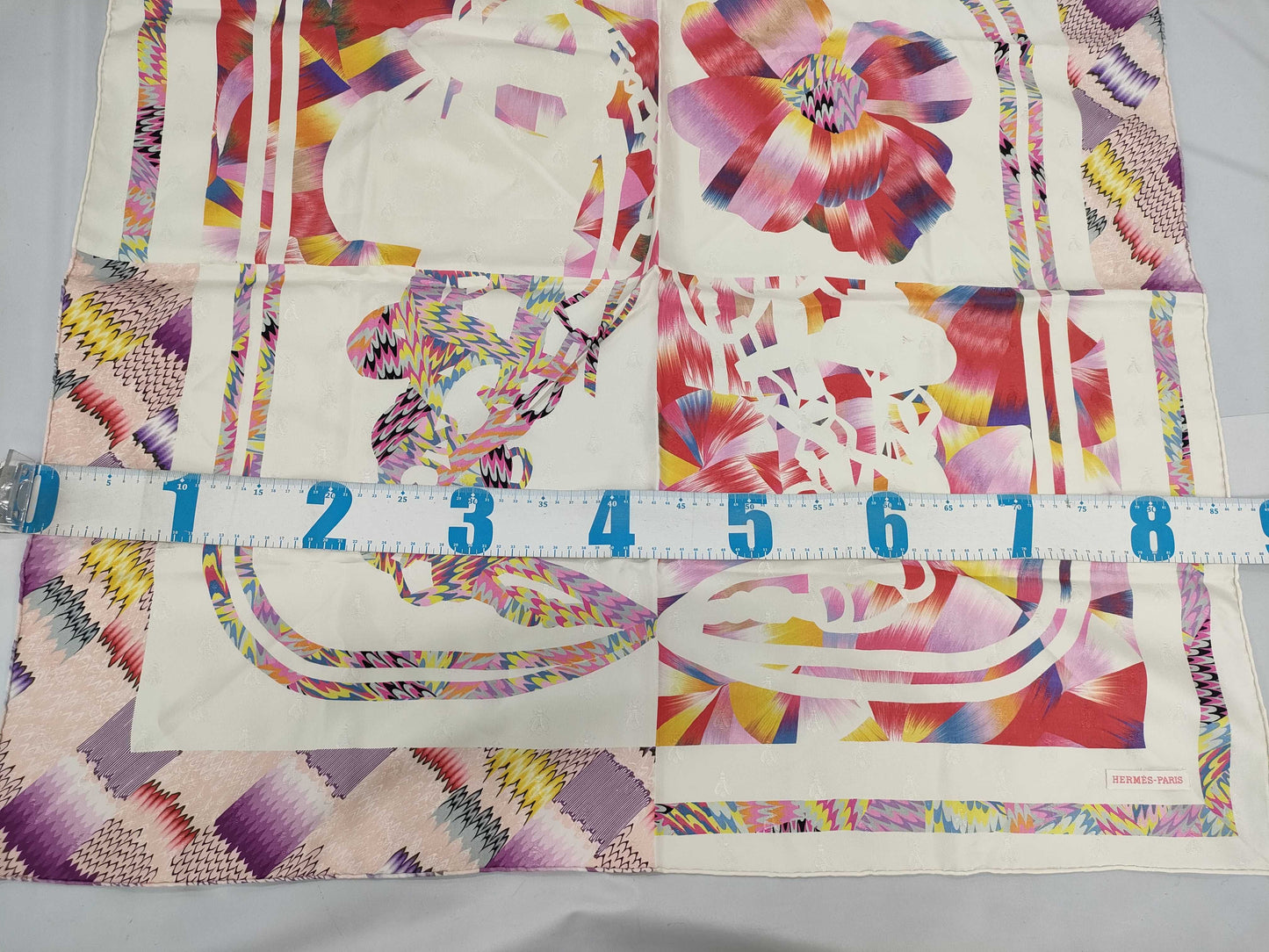 HERMES Carré 90 Bride de Gala Ceremonial Bridle Marble Silk Scarf