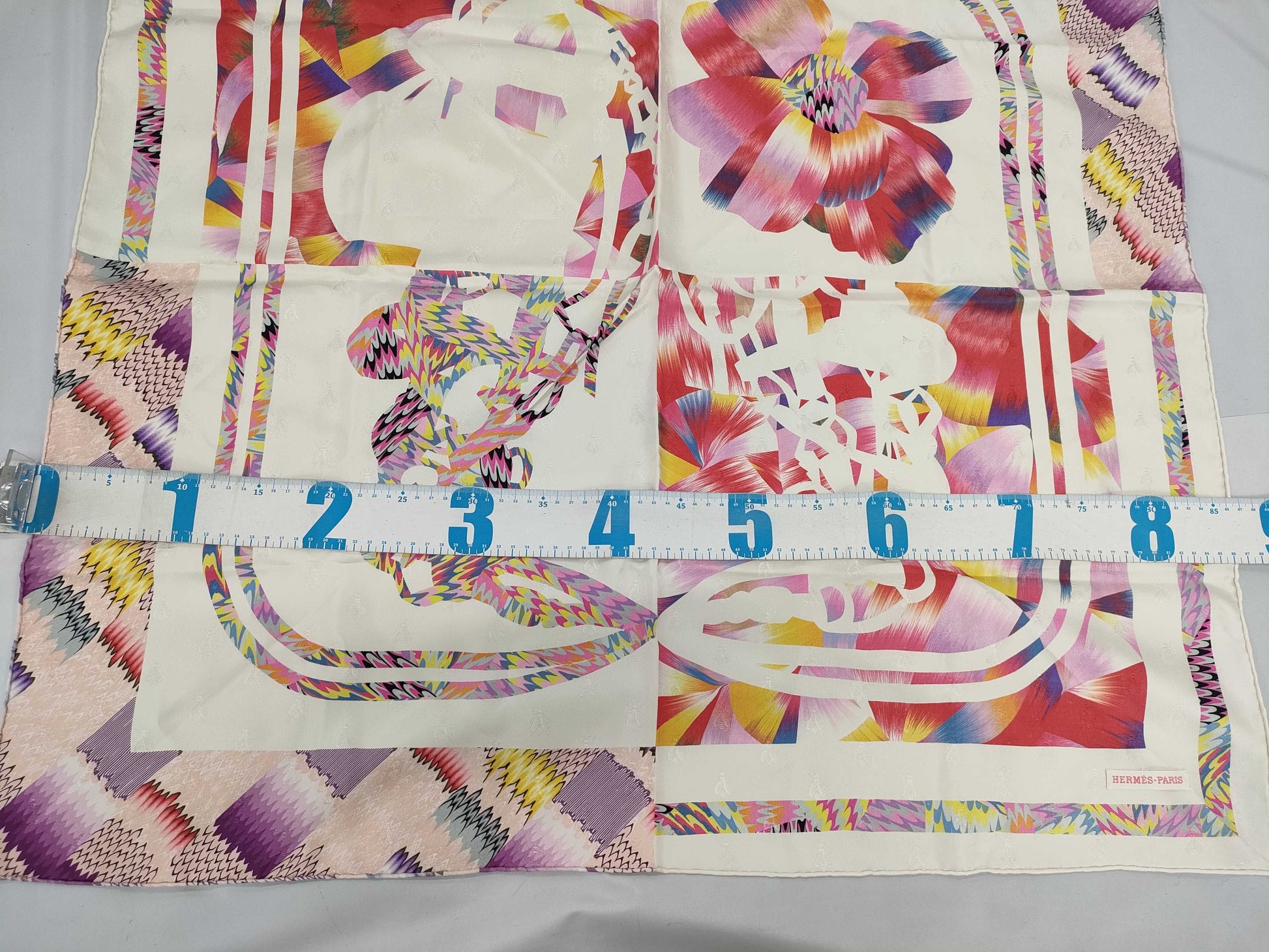 HERMES Carré 90 Bride de Gala Ceremonial Bridle Marble Silk Scarf