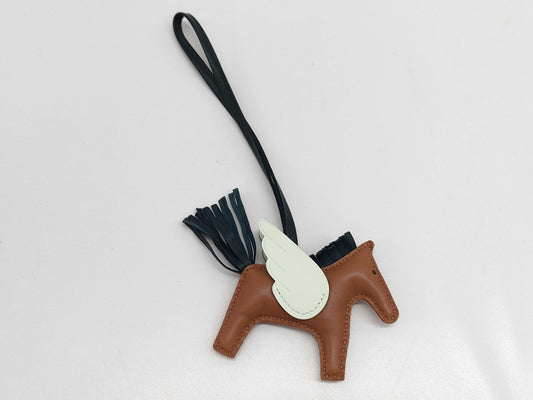 HERMES Rodeo Pegasus PM Gold/Vert Fizz/Vert Chypre U Stamp Charm