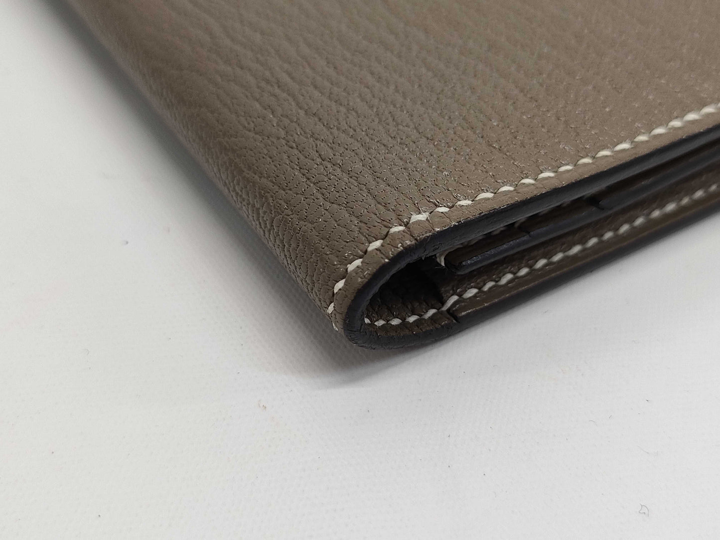 HERMES Bearn Soufflet Etoupe Wallet with Gold Hardware and GP U Stamp