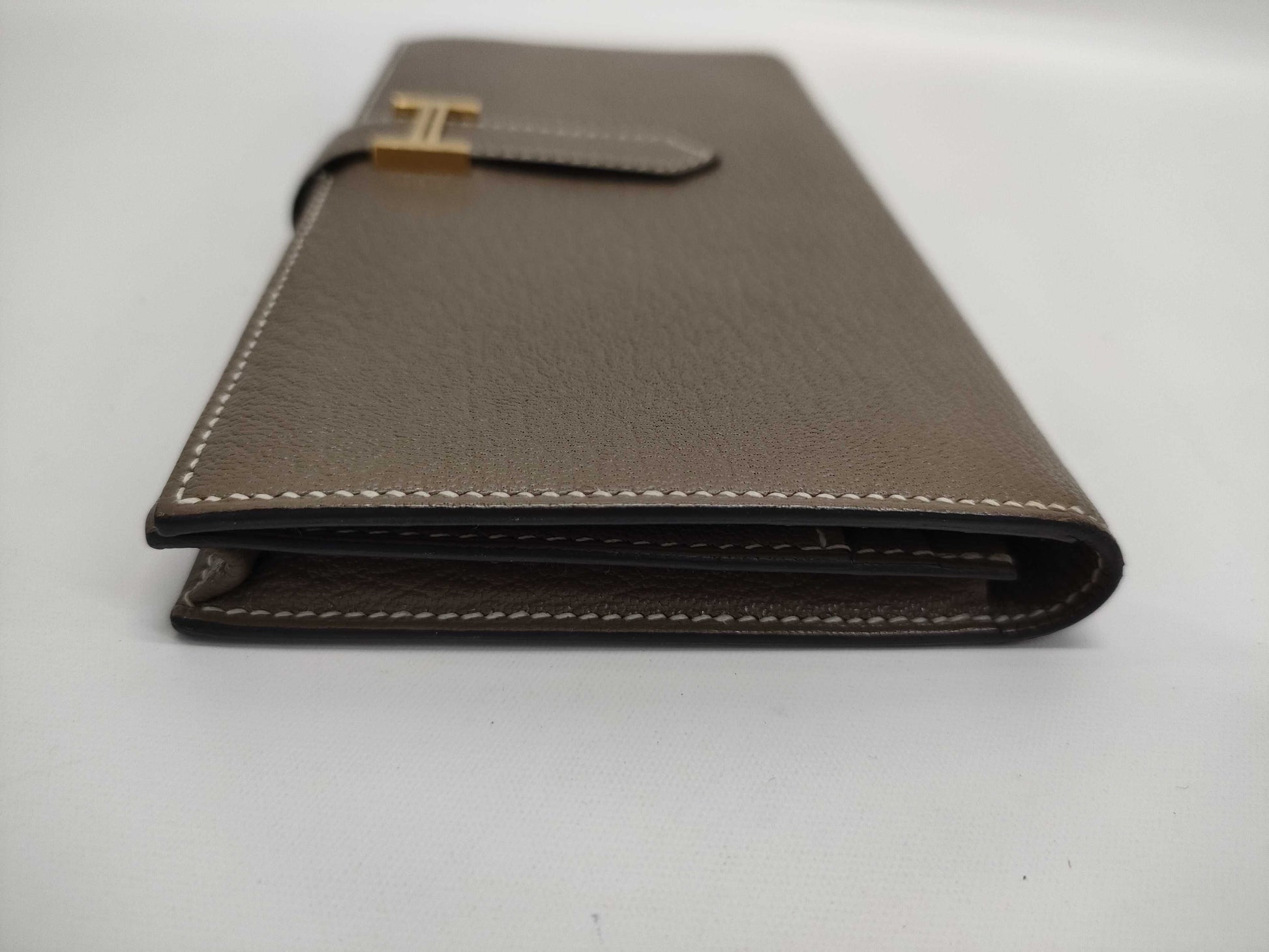 HERMES Bearn Soufflet Etoupe Wallet with Gold Hardware and GP U Stamp