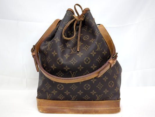 LOUIS VUITTON M42224 Monogram Noe Tote Bag
