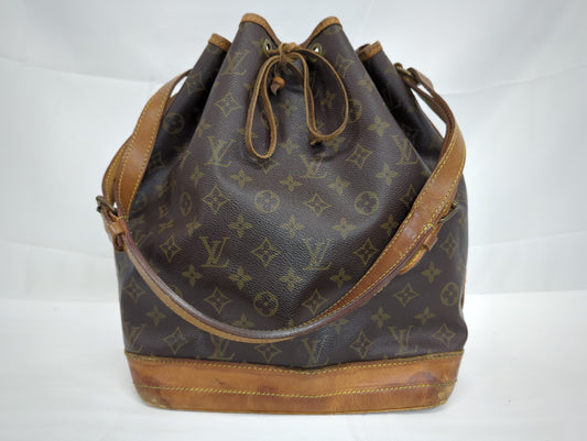 LOUIS VUITTON M42224 Monogram Noe Tote Bag