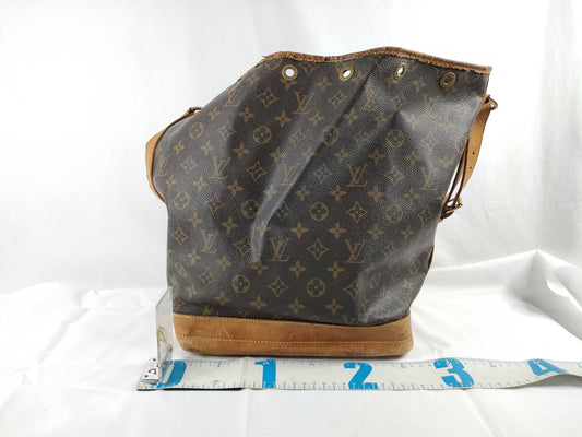 LOUIS VUITTON Monogram Noe Shoulder Bag