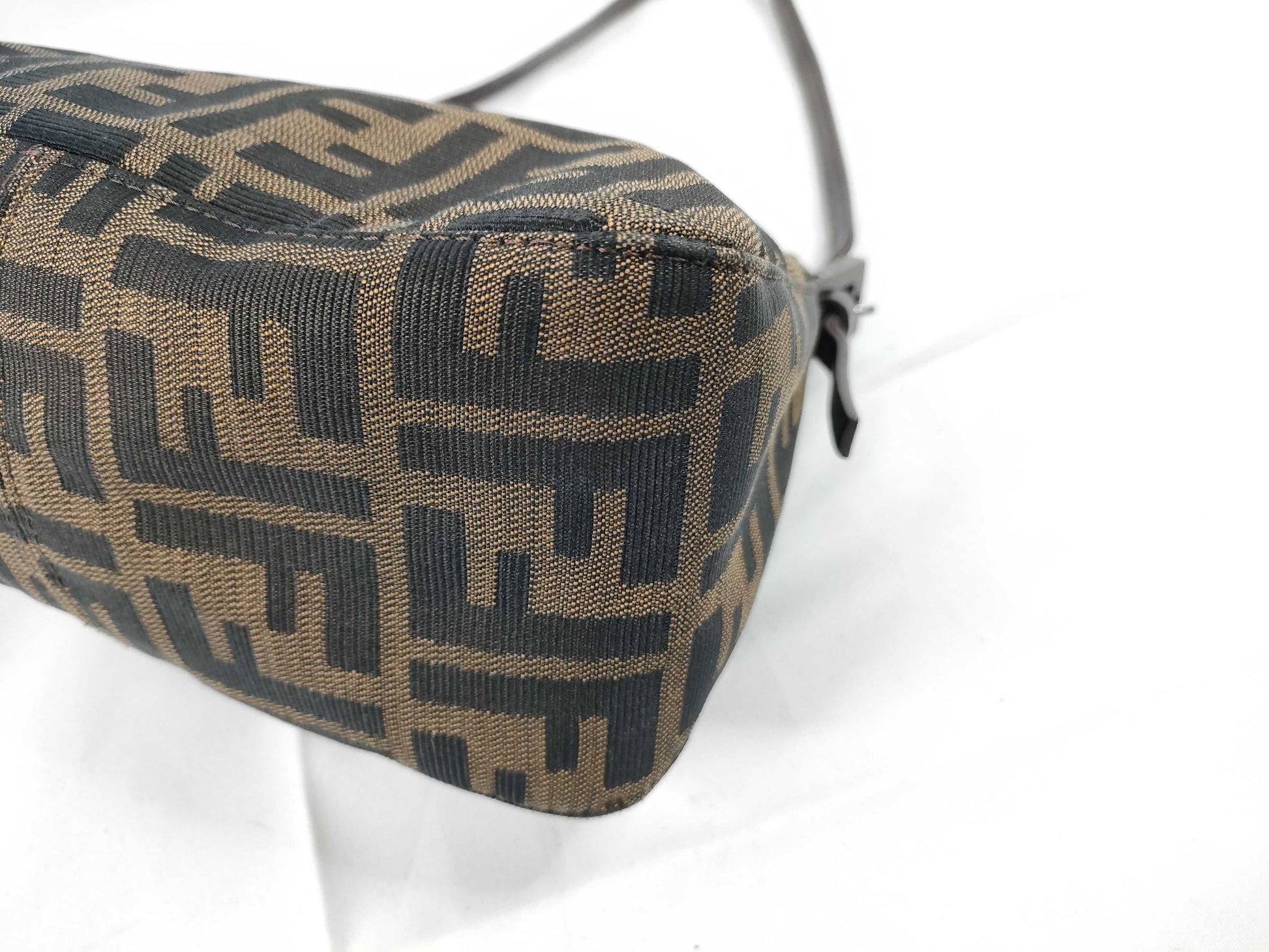 FENDI Mamma 6945 Fendi Mini Mamma Bucket Handbag