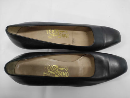 Salvatore Ferragamo pumps size 6.5