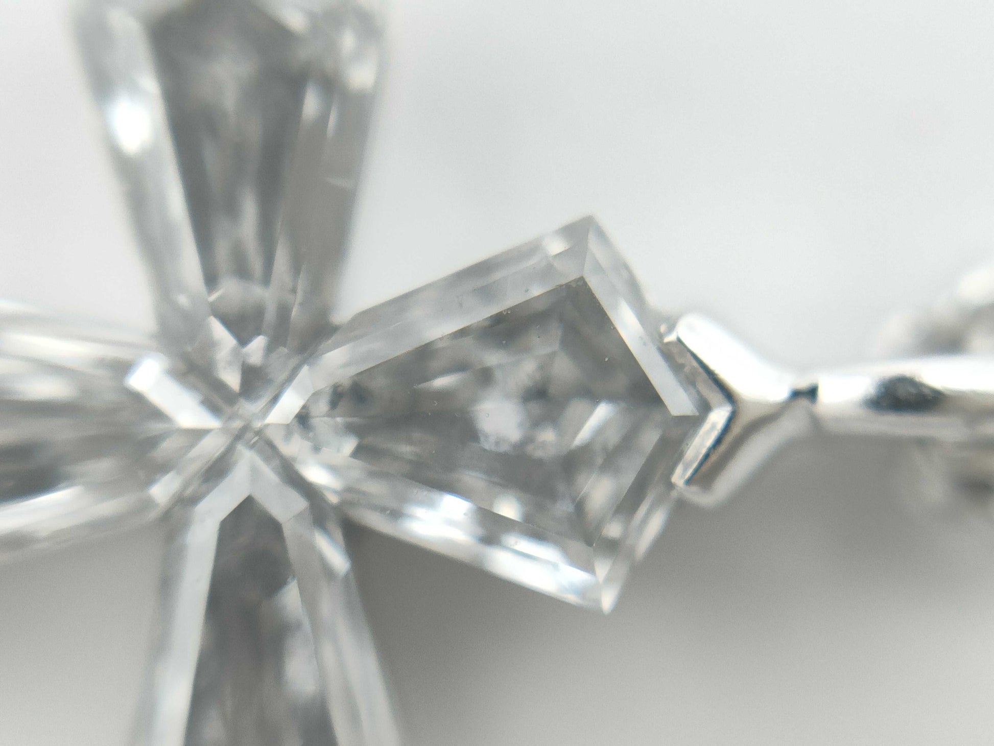 GRAFF Trapezoid Diamond Necklace in WG 750, 3.5g 