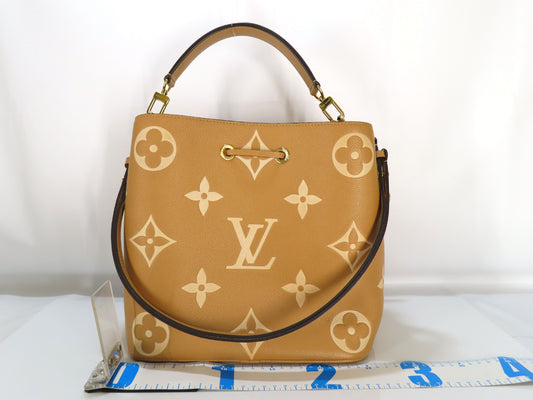 LOUIS VUITTON NeoNoe MM Monogram Empreinte M45808 Two-Tone Handbag