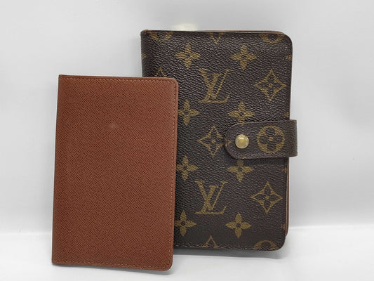 LOUIS VUITTON LV Monogram Wallet