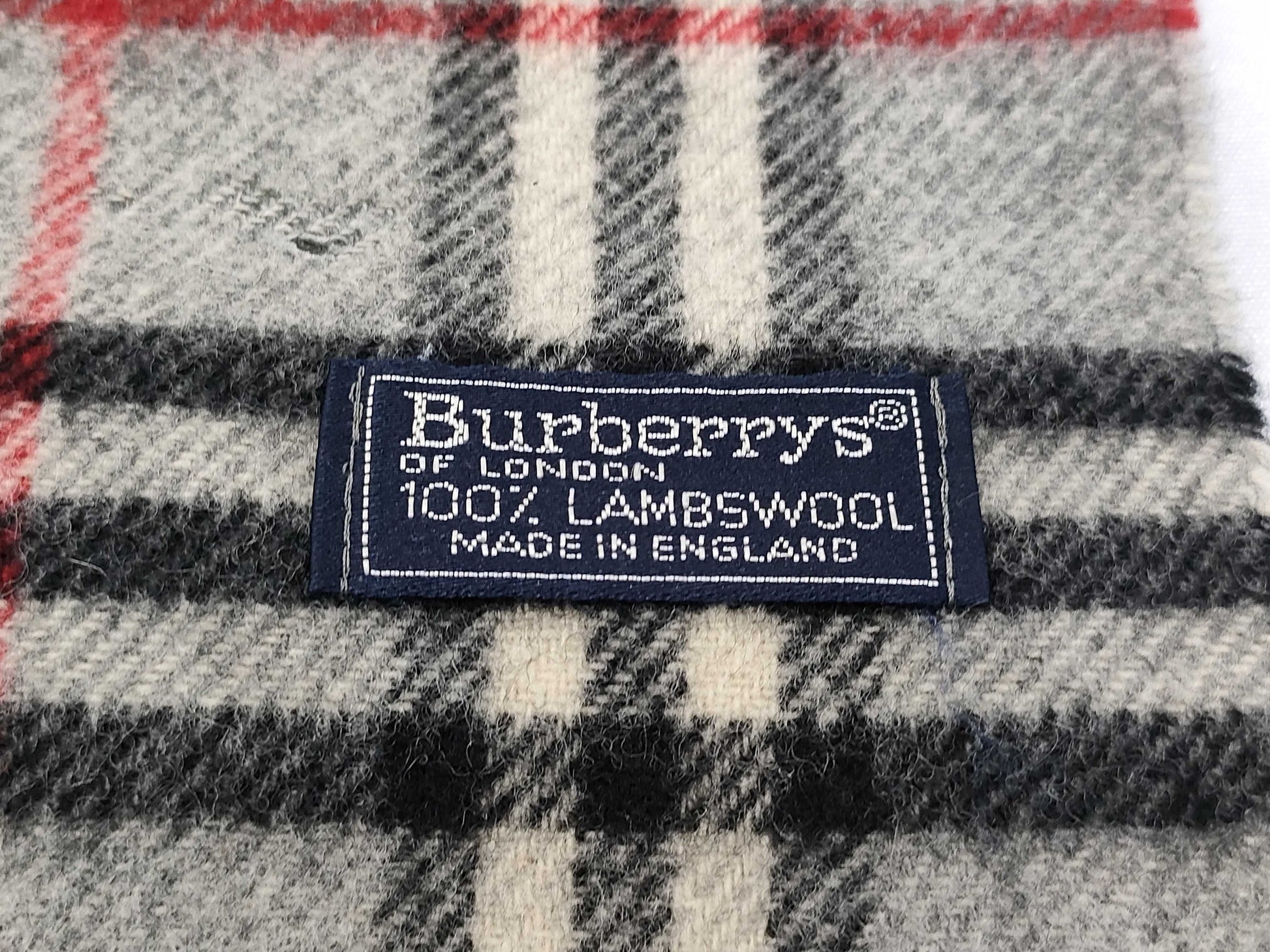 Burberrys 2-piece scarf and stole set