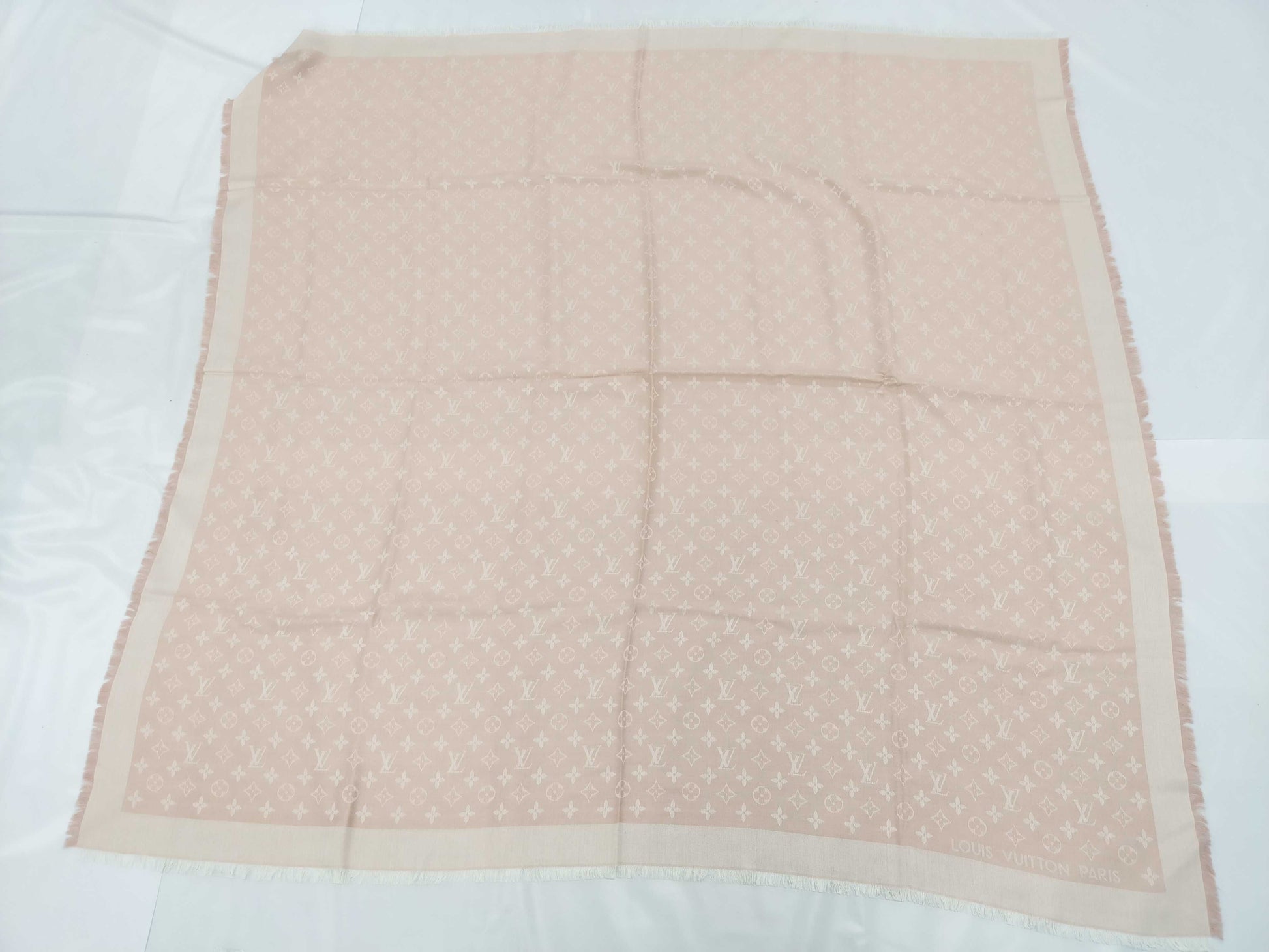 LOUIS VUITTON LV Stole Pink Scarf