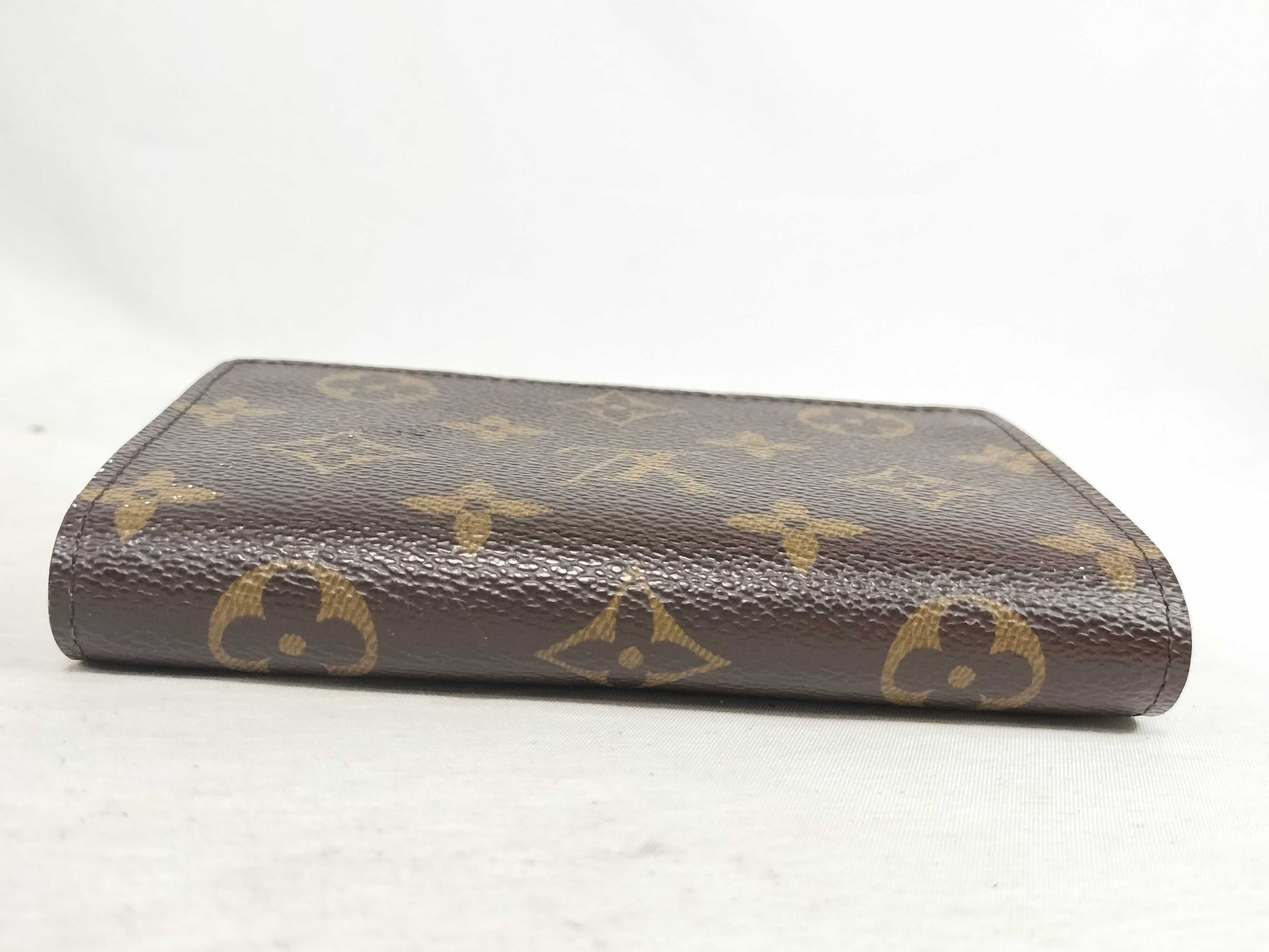 LOUIS VUITTON Monogram Bifold Wallet