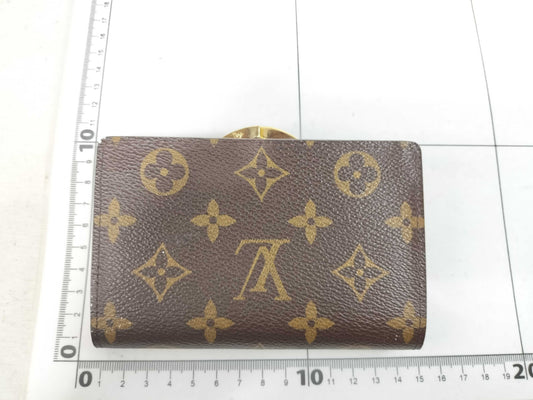 LOUIS VUITTON Monogram Bifold Wallet