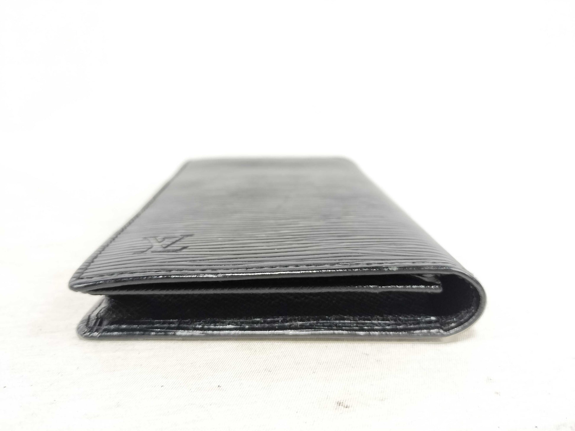 LOUIS VUITTON Epi Louis Vuitton Long Wallet Epi Wallet