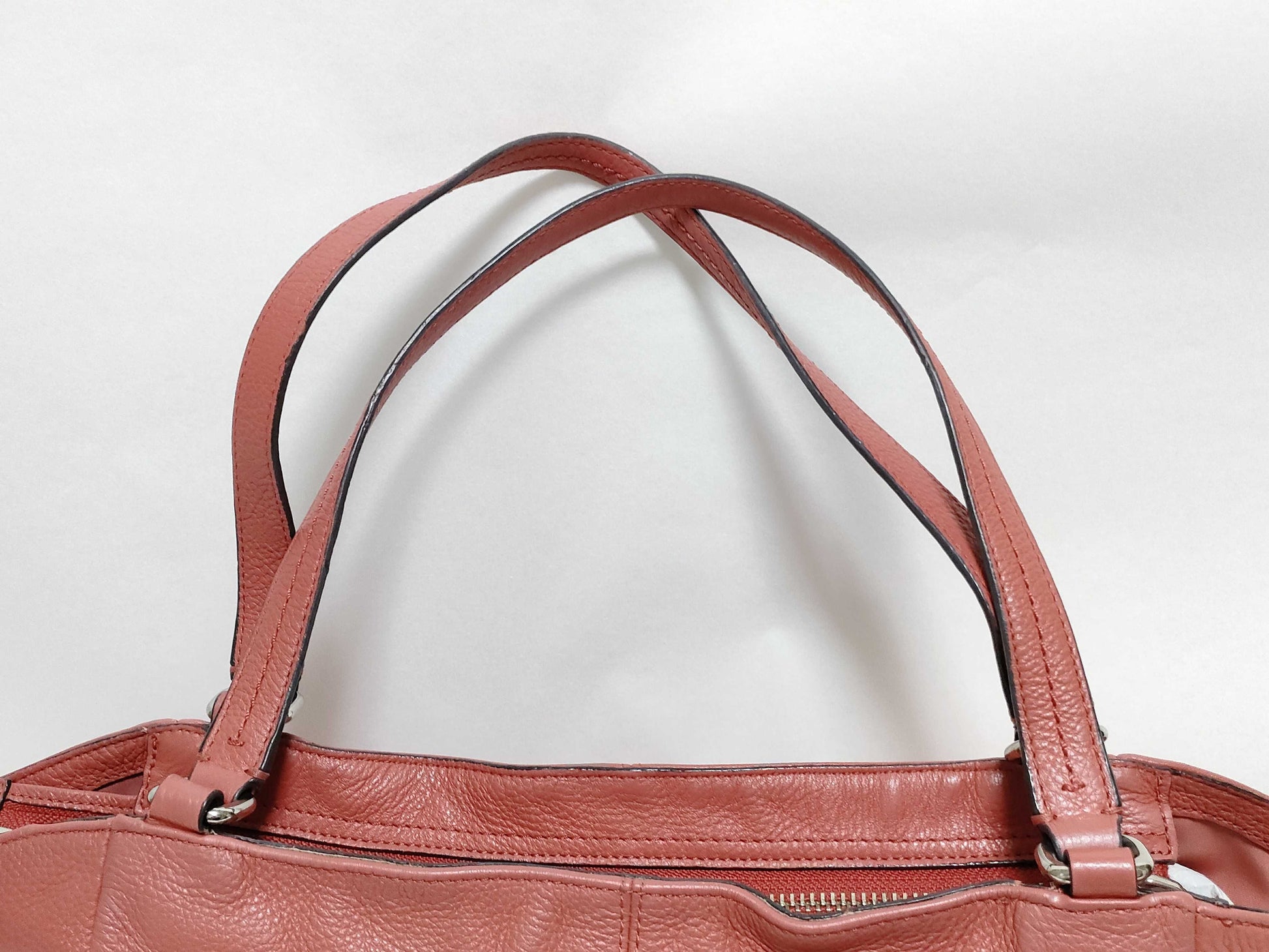 COACH shoulder bag pink shoulder bag