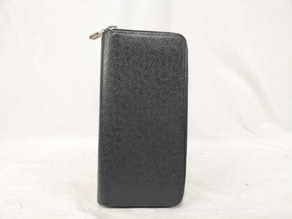LOUIS VUITTON Taiga Zippy Wallet