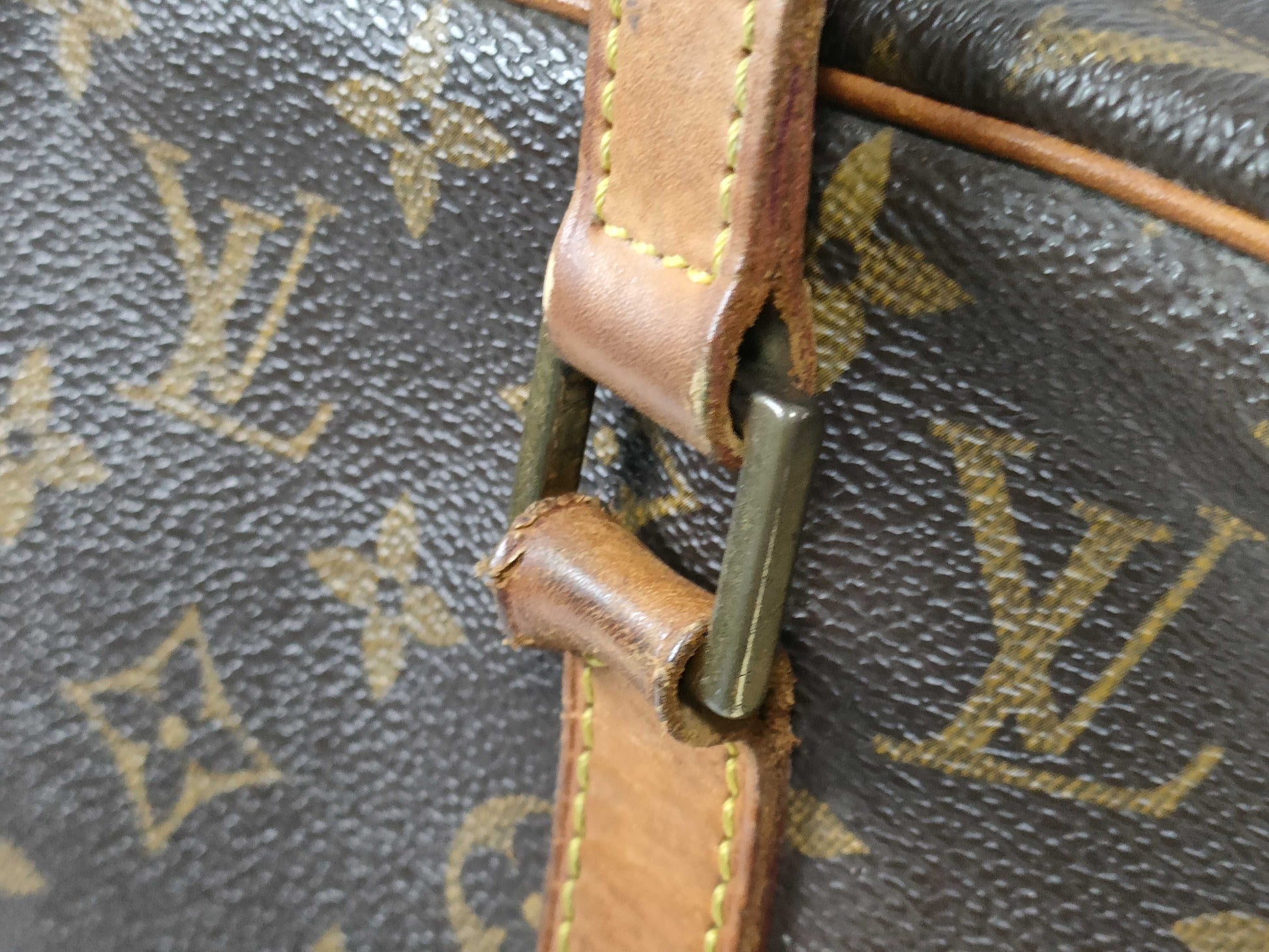LOUIS VUITTON Monogram Cite GM Shoulder Bag