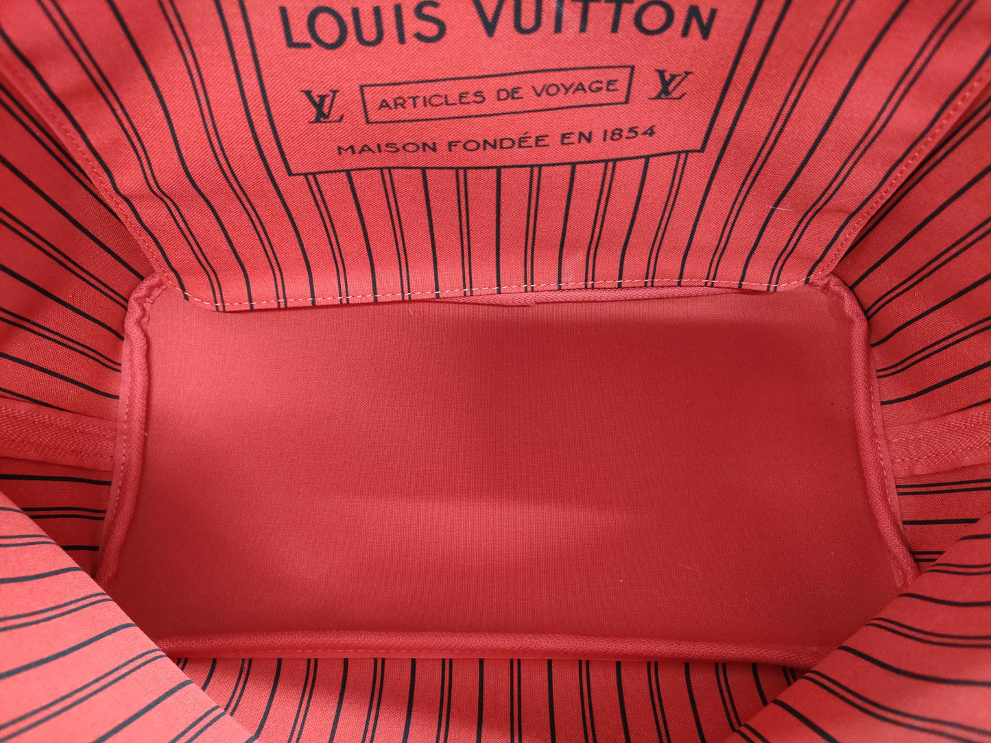 LOUIS VUITTON Damier Neverfull MM Tote Bag with Pouch
