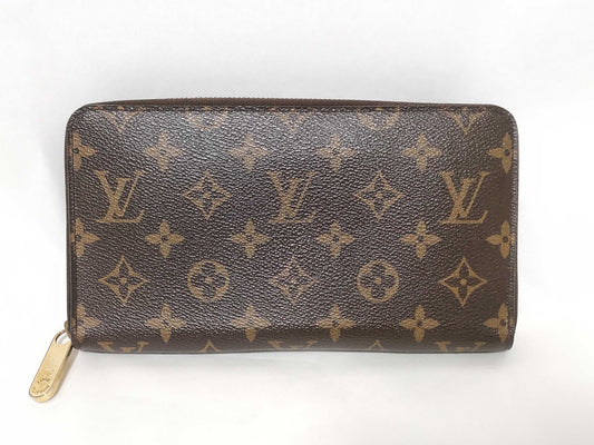 LOUIS VUITTON LOUIS VUITTON Monogram Louis Vuitton Monogram Zippy Organizer Wallet