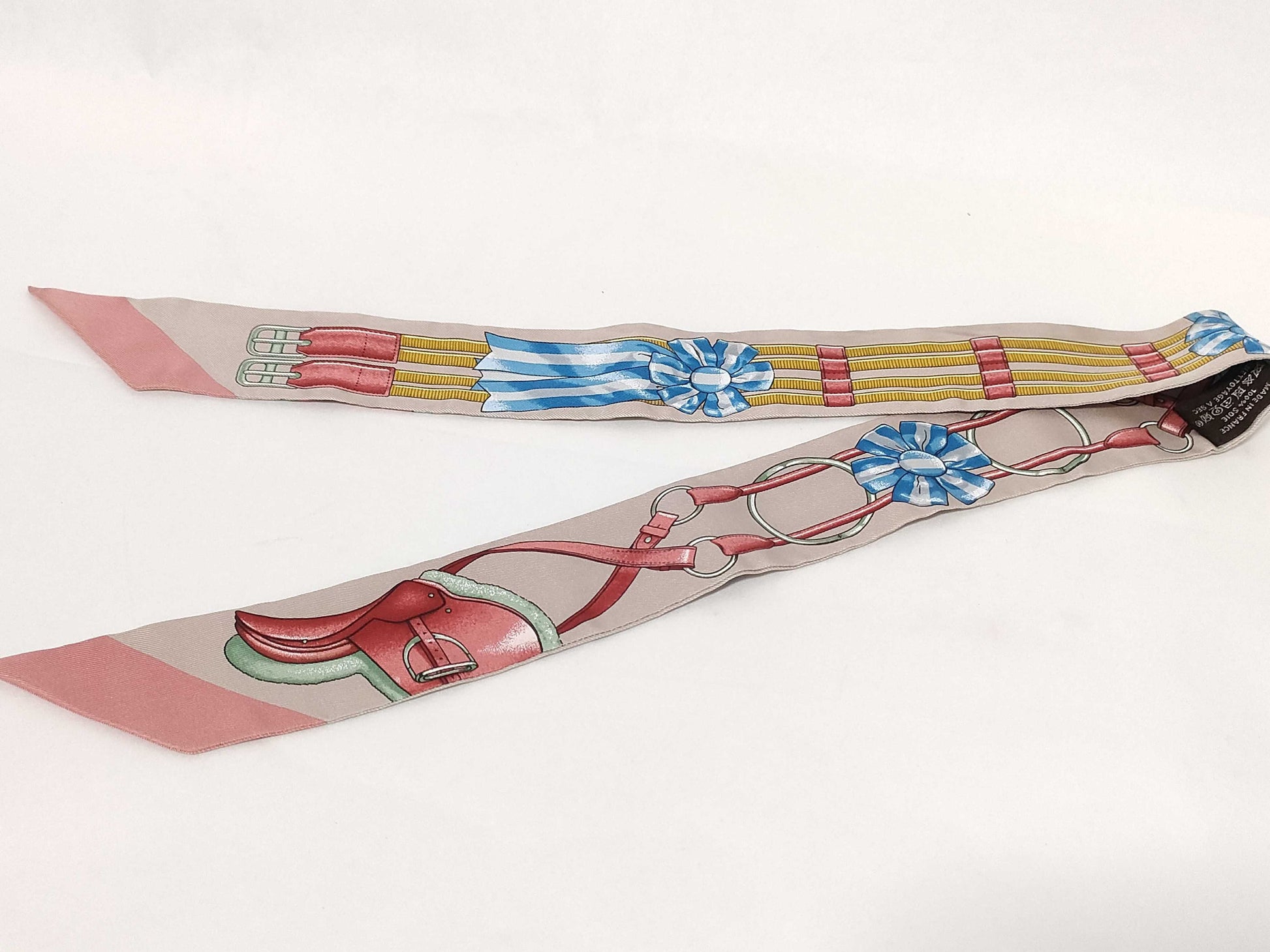 HERMES Twilly "Jumping" 100% Silk Scarf in Gray/Pink/Multicolor
