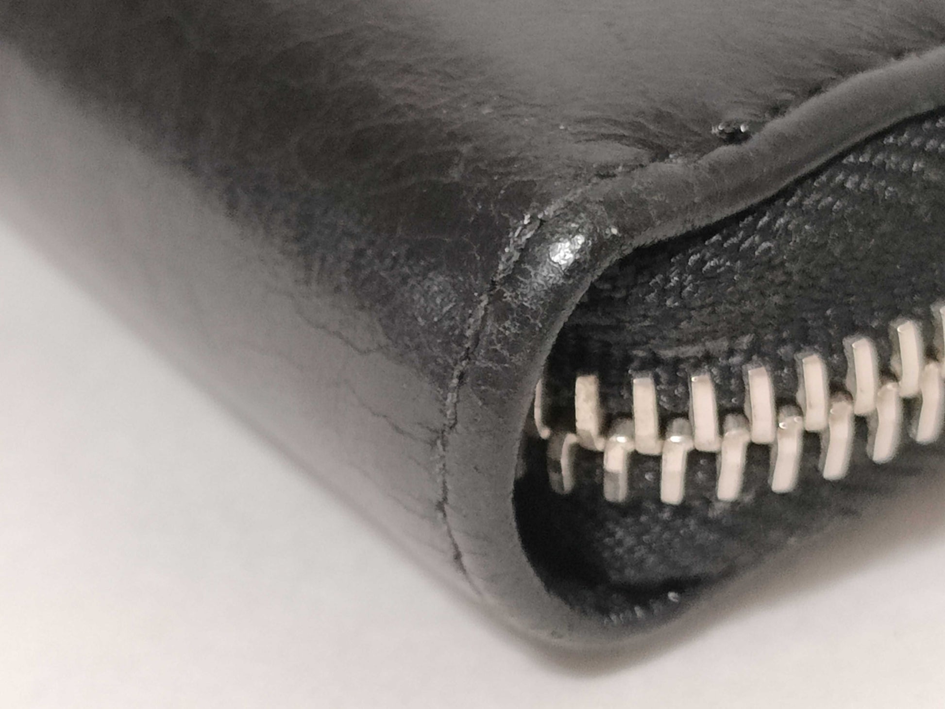 BALENCIAGA Long Wallet in Black Leather