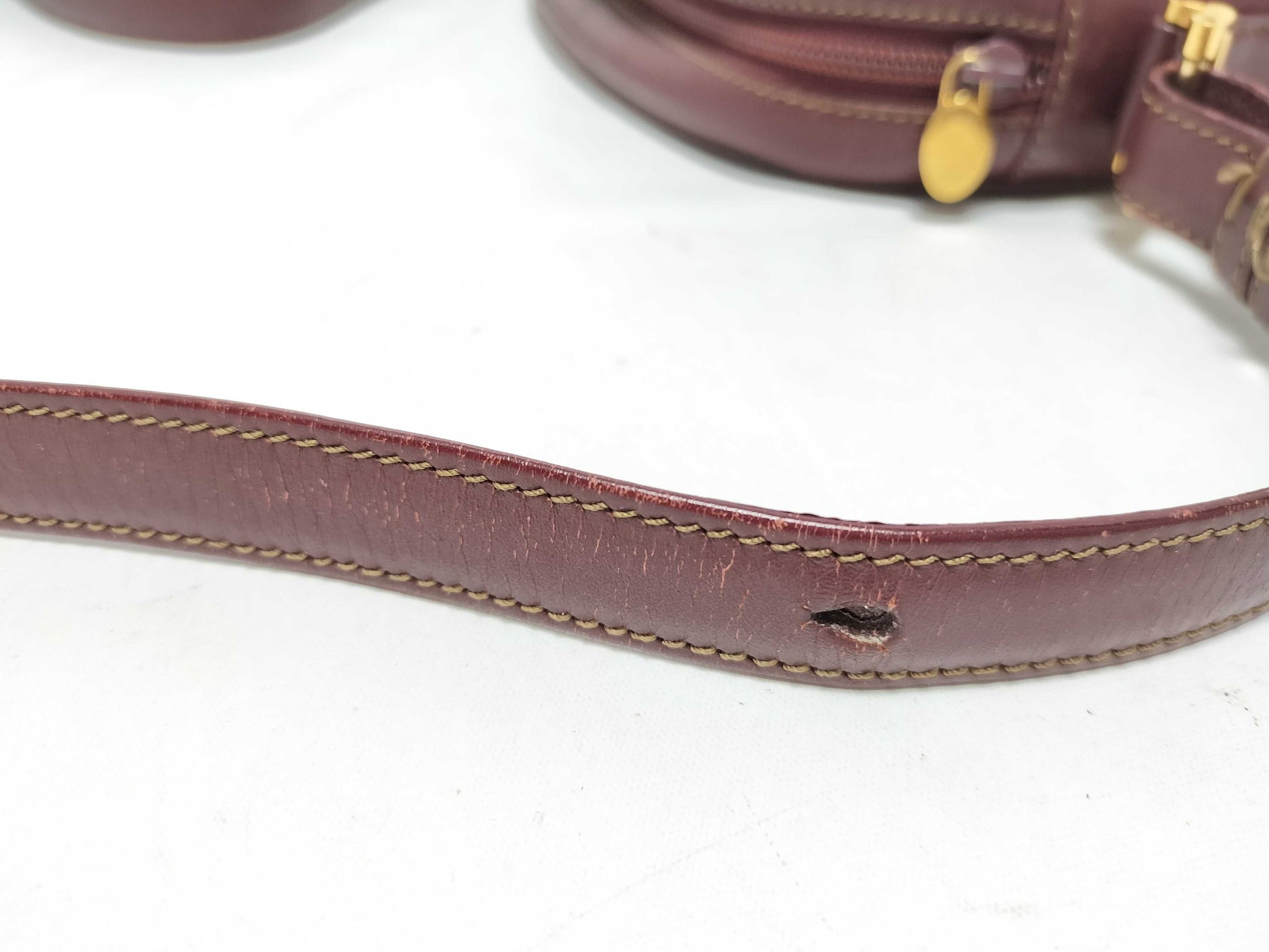 Cartier Must de Cartier Shoulder Bag Bordeaux Shoulder Bag