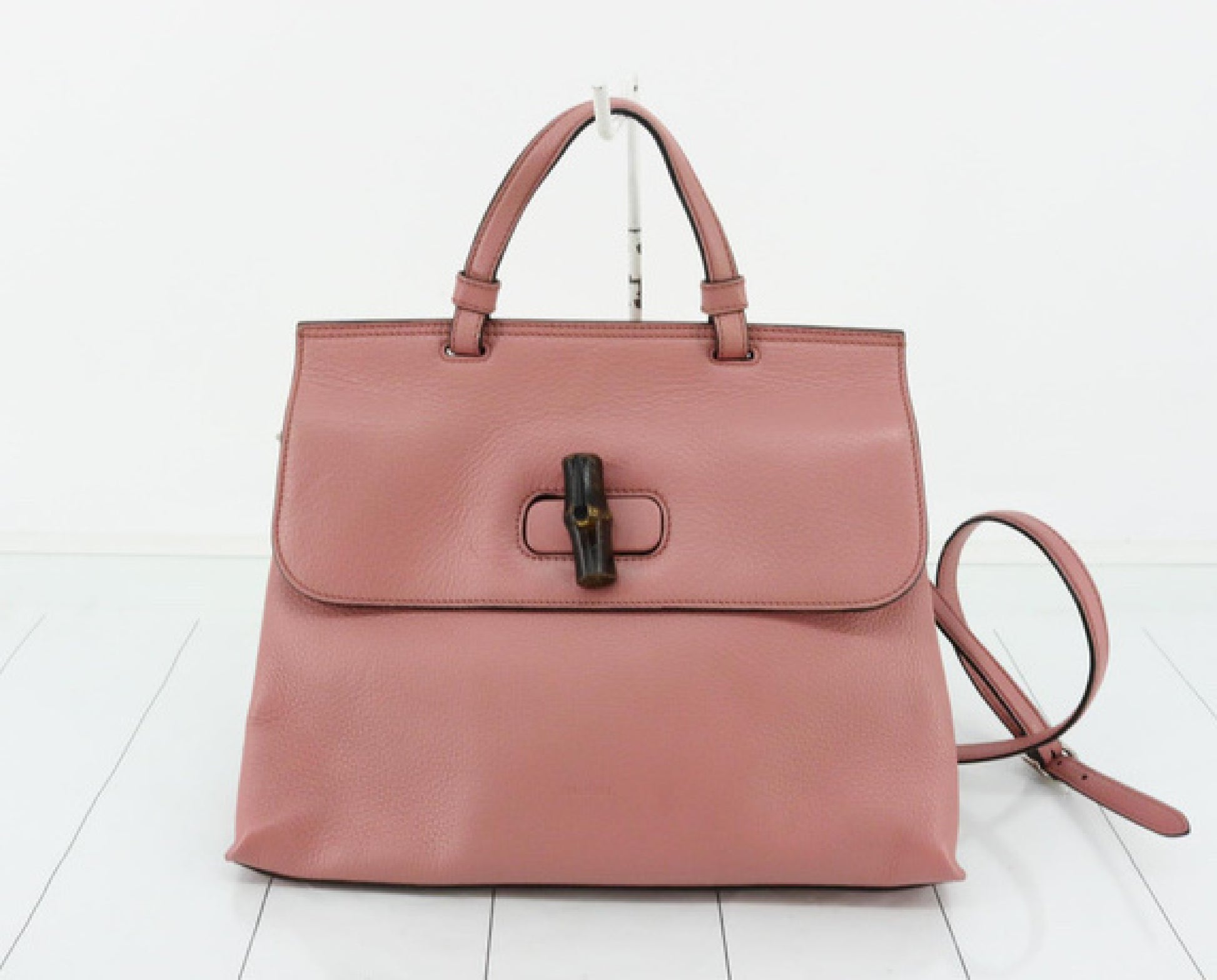 GUCCI Bamboo Turnlock Shoulder Bag with Strap 392013