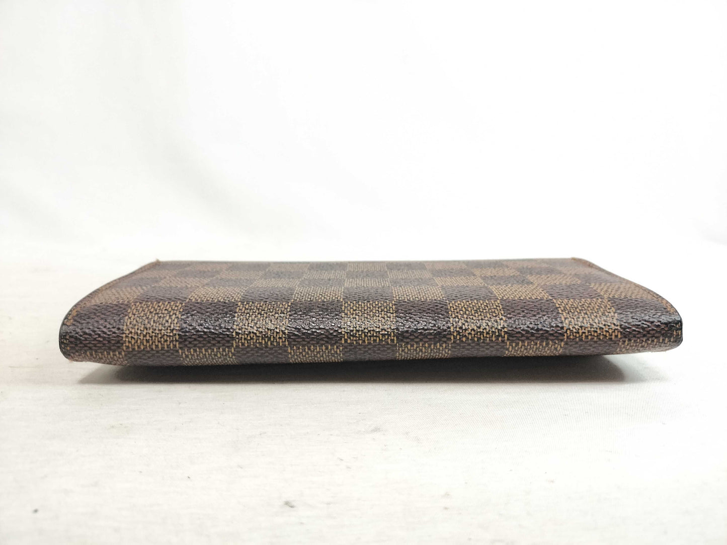 LOUIS VUITTON Damier Sarah Portefeuille Wallet