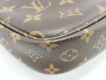 LOUIS VUITTON Monogram Multi Pochette Accessoires Shoulder Bag