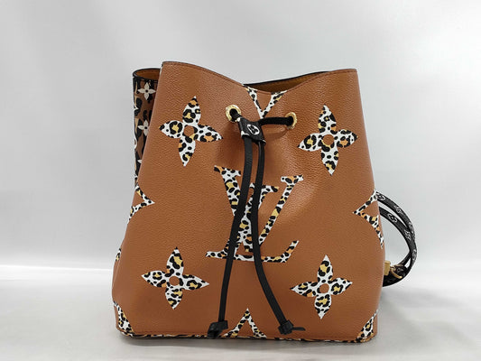 LOUIS VUITTON Louis Vuitton Bucket Handbag Bag