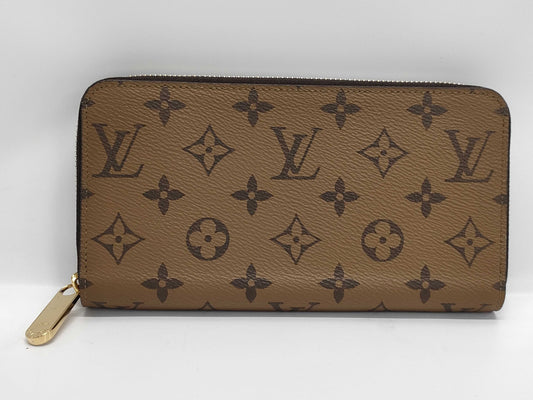 LOUIS VUITTON Monogram Two-Tone Zippy Wallet with IC Chip and Dust Bag, M82444